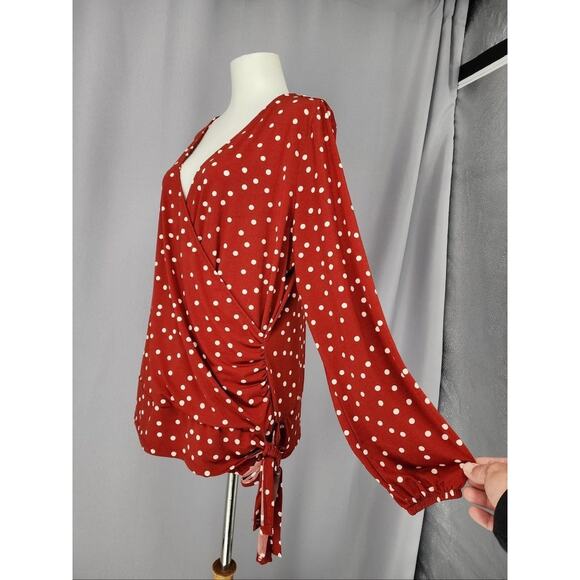 Suzannegrae Shirt Womens Large Red White Polka Dot Wrap Front Tie Side Top - Picture 3 of 15